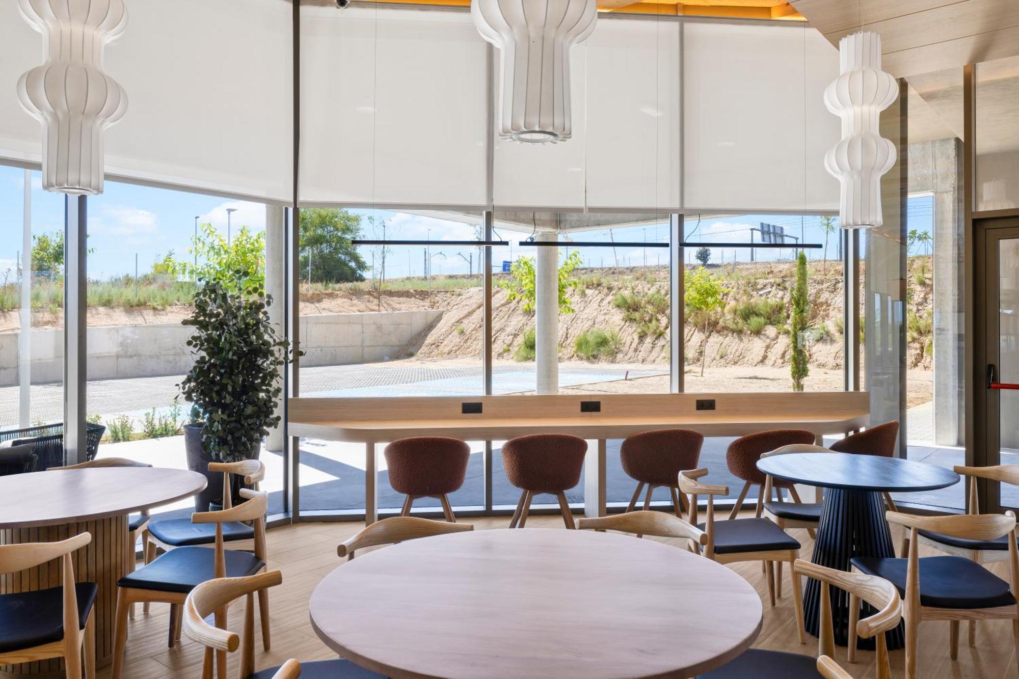 B&B Hotel Madrid טרס קנטוס מראה חיצוני תמונה