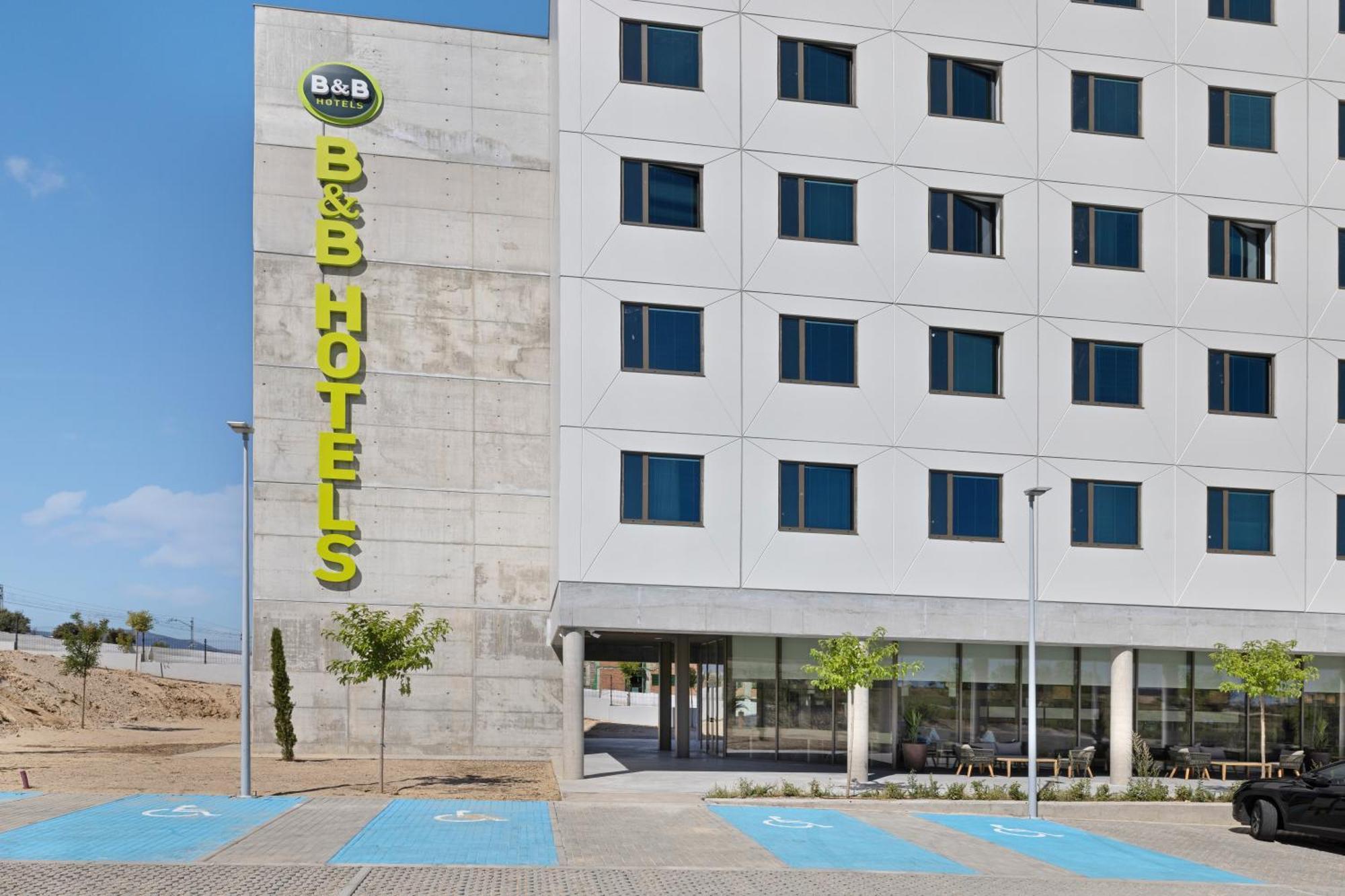 B&B Hotel Madrid טרס קנטוס מראה חיצוני תמונה